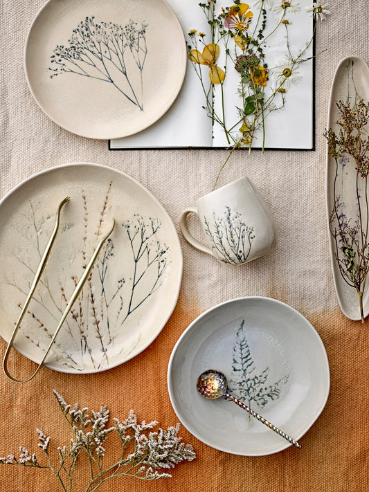 BLOOMINGVILLE Bea Round Handcrafted Plate, 100% Stoneware, Set of 12
