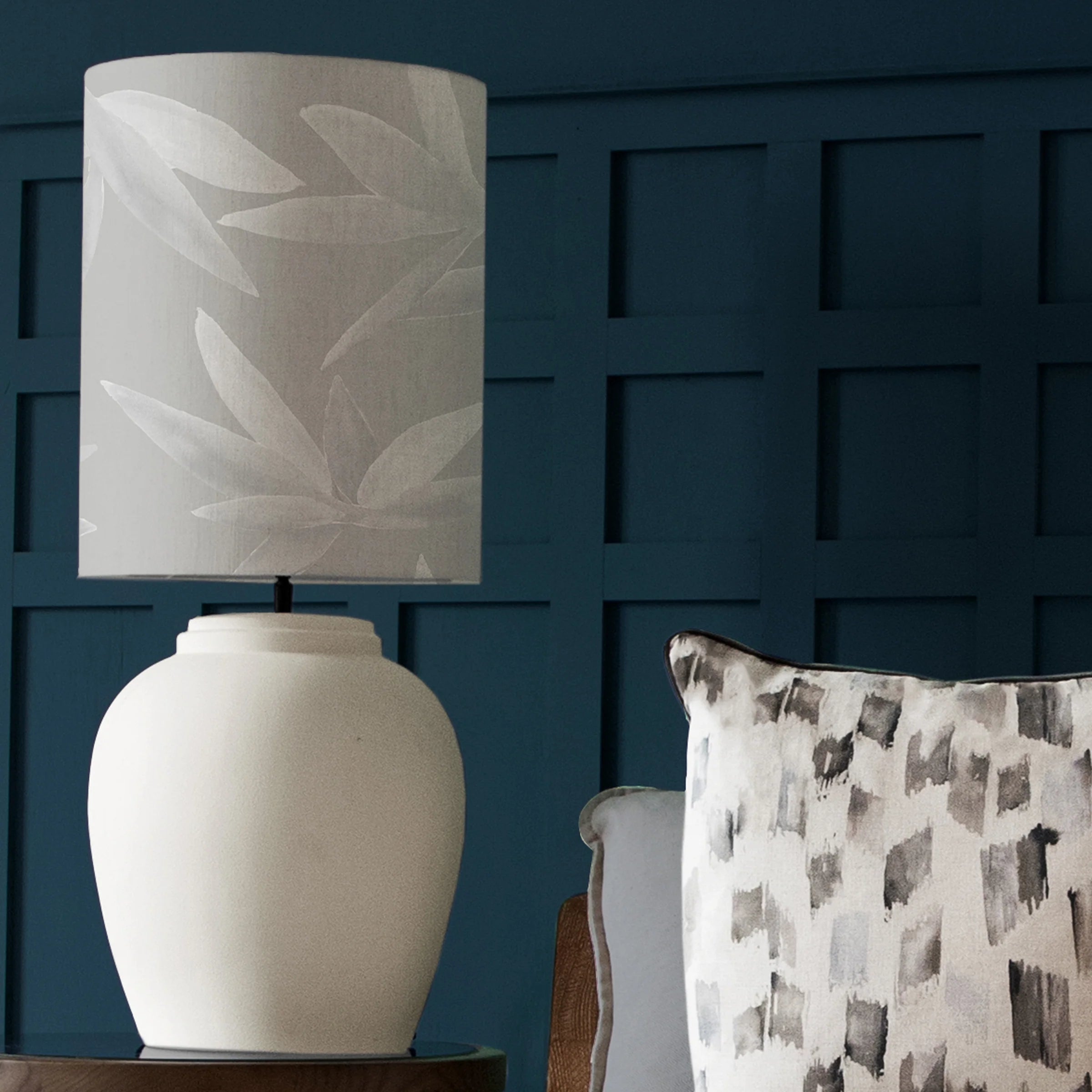ADDITIONS BY VOYAGE MAISON Silverwood Anna & Evora Complete Eco-Friendly Table Lamp in Ecru/Snow, Ceramic, H 45 cm