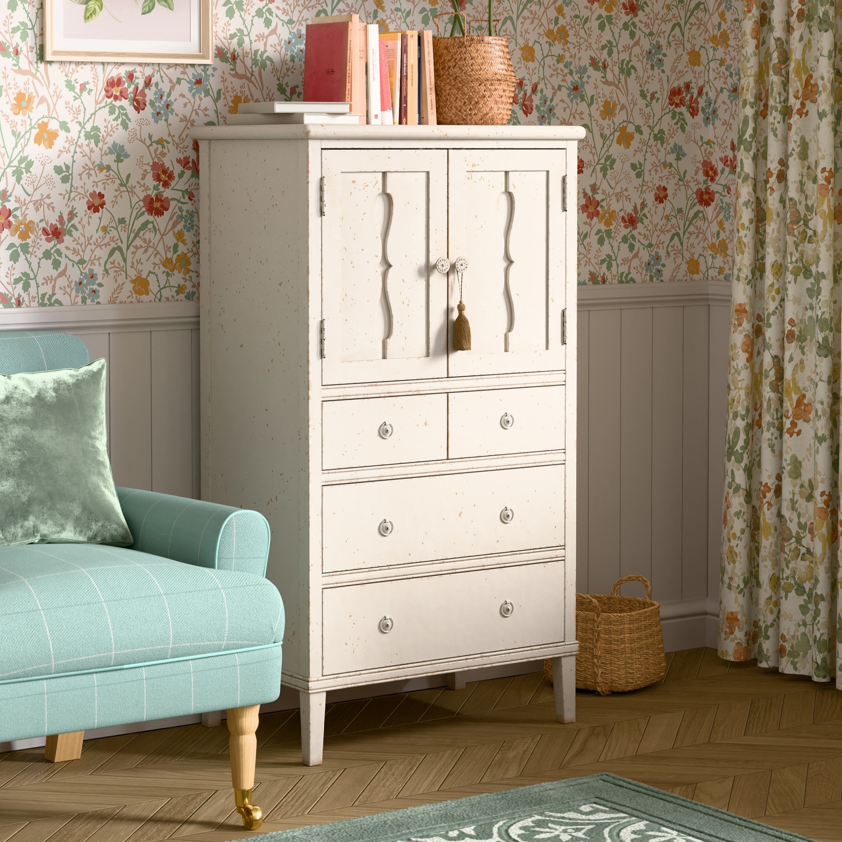 LAURA ASHLEY Annaside Solid Poplar 2-Door 4-Drawer Cabinet in Antique White, 130 x 72 cm - Regina Luxury Interiors