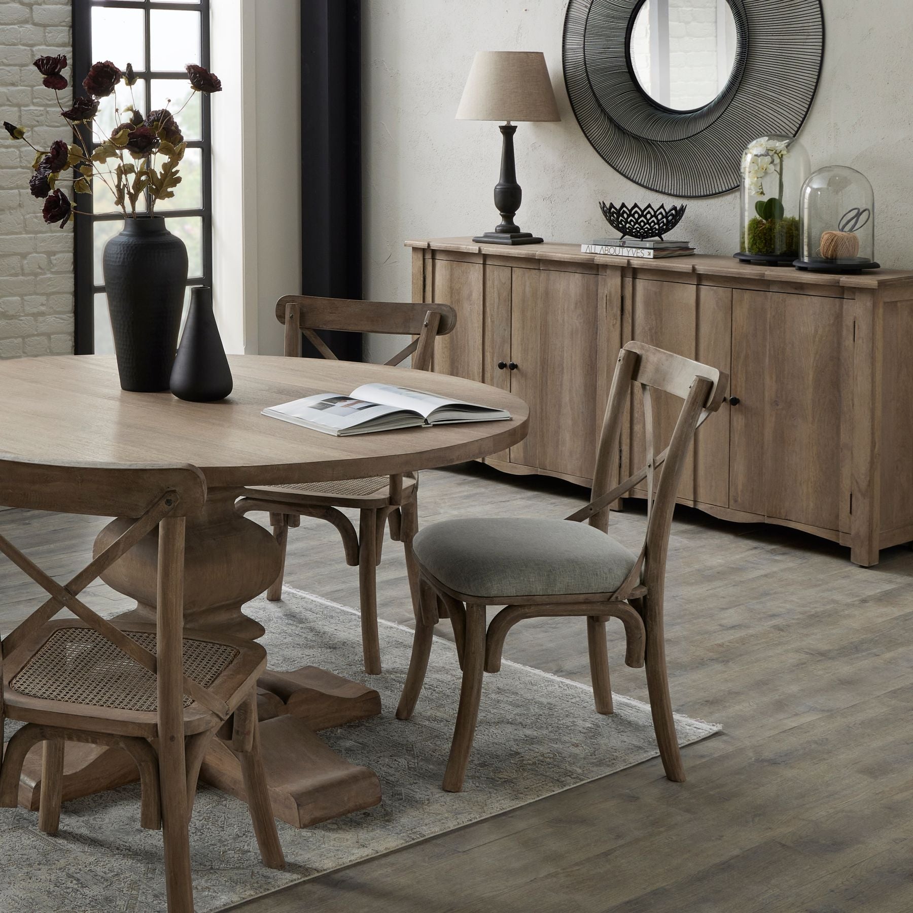 HILL INTERIORS Copgrove 4-Door Sideboard in Hard Wood, 200 cm