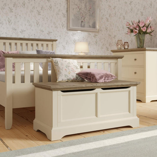 LAURA ASHLEY Oakham Solid Oak Blanket Box in Cream 2