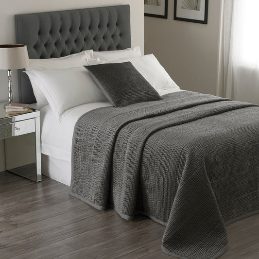 PAOLETTI Brooklands Quilted Bedspread with Linen Edge, Graphite