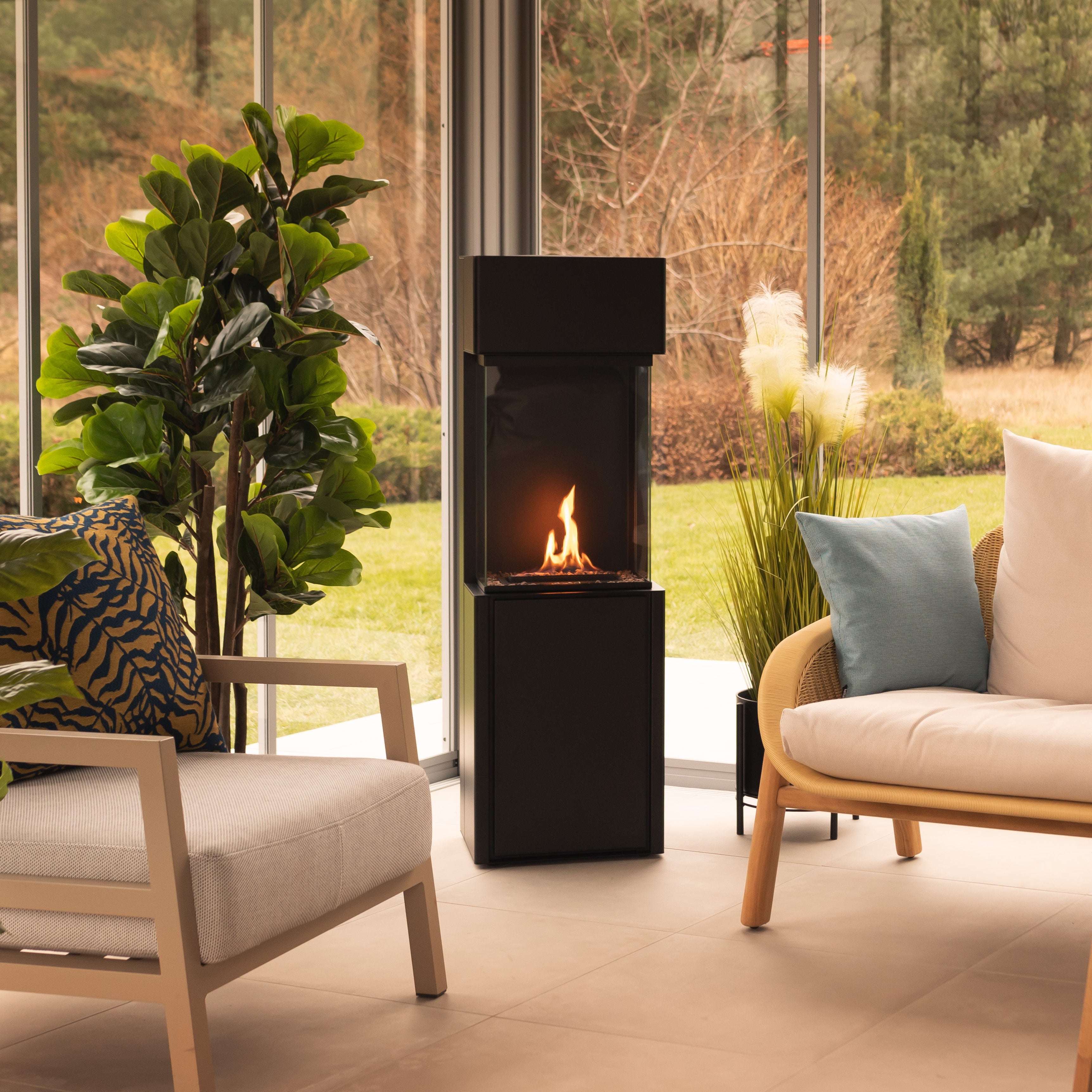 PLANIKA Arcticon | Automatic Bioethanol Net Zero Indoor Fireplace | BEV® Technology | Black 