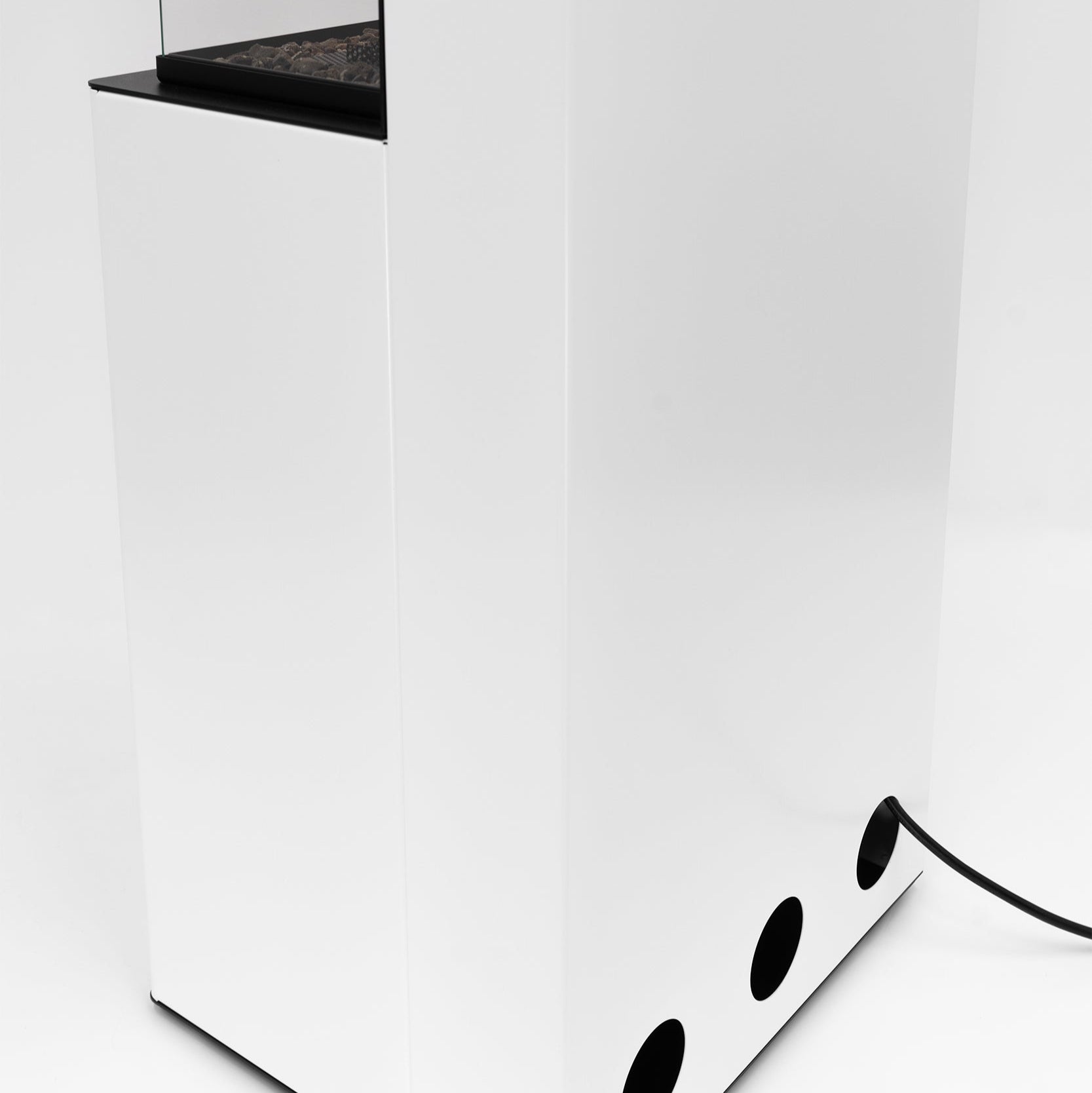 PLANIKA Arcticon | Automatic Bioethanol Net Zero Indoor Fireplace | BEV® Technology | Remote Controlled |White